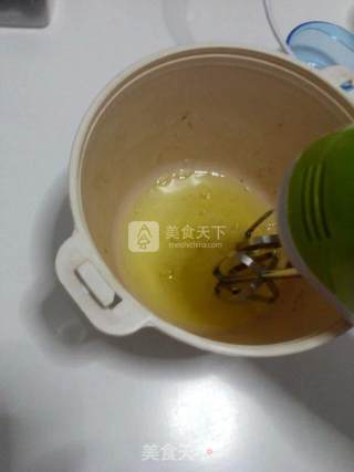 6寸戚风蛋糕底的做法步骤：8