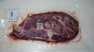 黑椒牛排的做法步骤：1