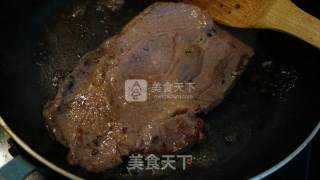 黑椒牛排的做法步骤：4
