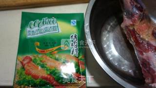烤羊腿的做法步骤：3