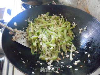 炒芹菜杏鲍菇的做法步骤：5