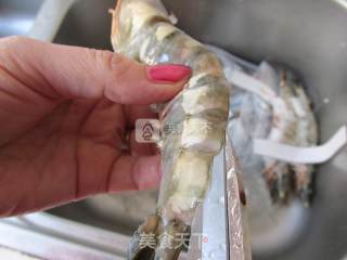 美味粉丝蒜蓉虾的做法步骤：2