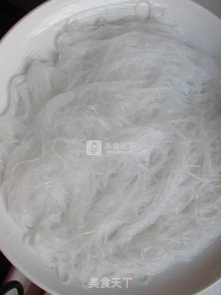 美味粉丝蒜蓉虾的做法步骤：4