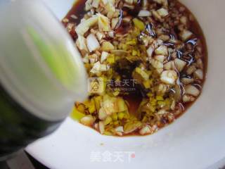 美味粉丝蒜蓉虾的做法步骤：5