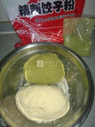 抹茶粉版翡翠白菜饺子的做法步骤：2