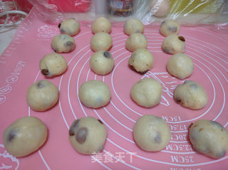 酥粒提子餐包的做法步骤：10