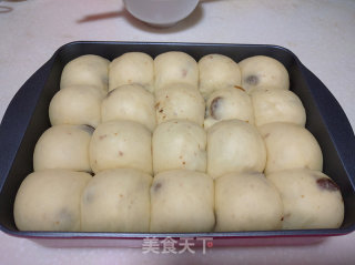 酥粒提子餐包的做法步骤：16