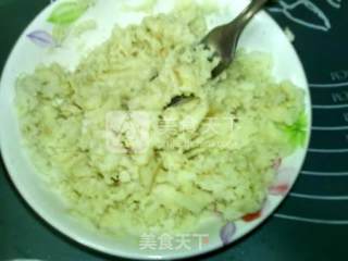 葱香鸡蛋山药饼的做法步骤：4
