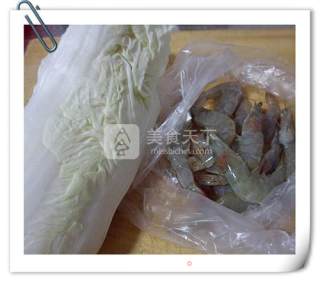大虾烧白菜的做法步骤：1