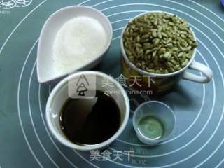 瓜子酥糖的做法步骤：1