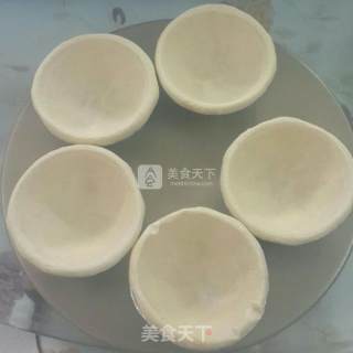 葡萄干蛋挞的做法步骤：1