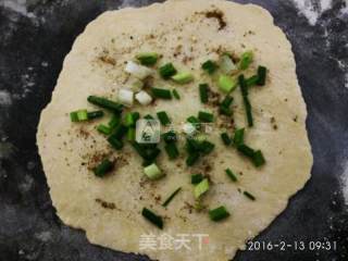 葱油饼的做法步骤：6