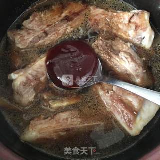 红烧猪肉骨的做法步骤：8