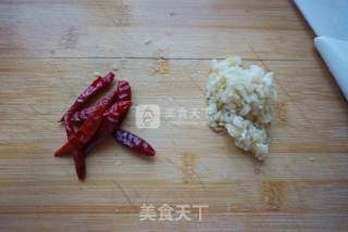 脆果仁拌菠菜的做法步骤：3