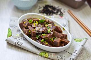黑米肉皮冻的做法步骤：12