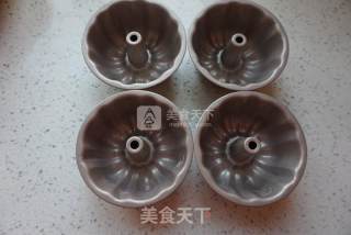 巧克力咕咕霍夫蛋糕的做法步骤：1