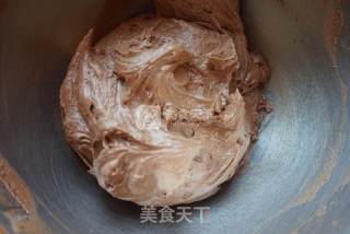 巧克力咕咕霍夫蛋糕的做法步骤：12