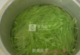 椒油青笋金针的做法步骤：3