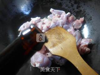酸菜煮牛蛙的做法步骤：4