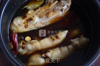 香卤猪蹄的做法步骤：7