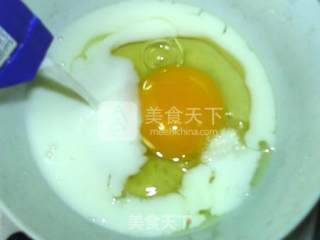 火龙果面包蒸布丁的做法步骤：5