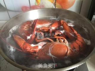 奶油芝士焗龙虾的做法步骤：1