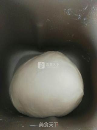 巧克力花环面包的做法步骤：4
