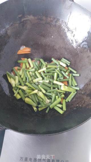 蒜薹炒腊肉的做法步骤：8