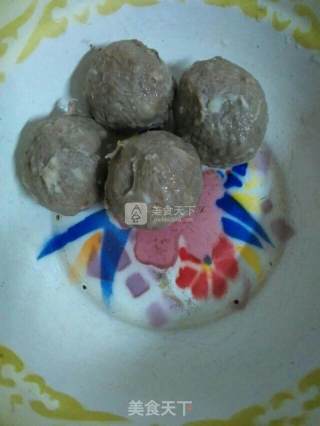 【团团圆圆--四喜丸子】换个方式吃牛肉丸的做法步骤：1