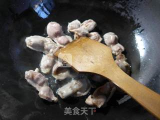 水笋烧鸡胗的做法步骤：2