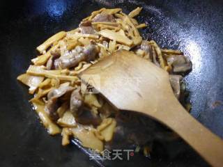 水笋烧鸡胗的做法步骤：10