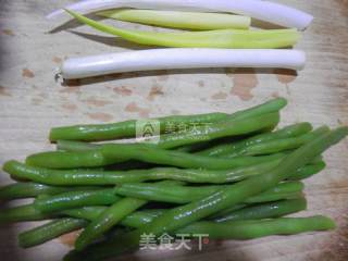 清炒四季豆的做法步骤：1