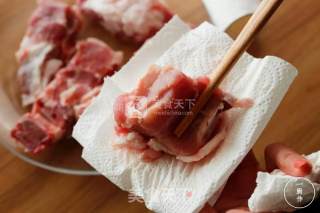 高升排骨一厨作铸铁锅版的做法步骤：1