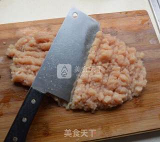 鸡蓉紫菜卷的做法步骤：1