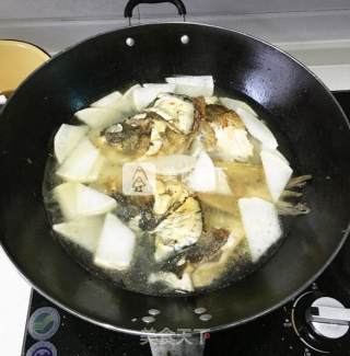 鱼头浓汤火锅的做法步骤：6
