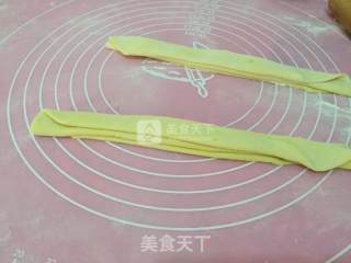 菊花馒头的做法步骤：3