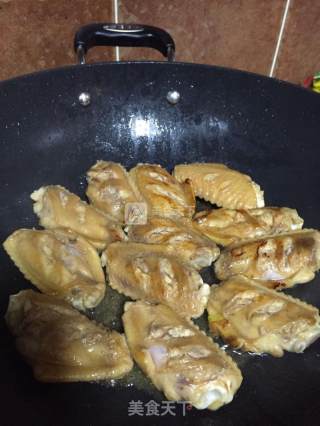 可乐鸡翅的做法步骤：2