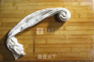 新派筋饼的做法步骤：7