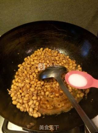 咸菜炒黄豆的做法步骤：6