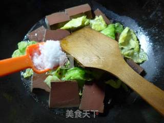 圆白菜煮鸭血的做法步骤：7
