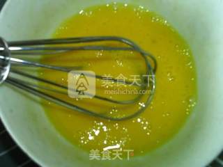 芒果玫瑰花土司蛋挞的做法步骤：2