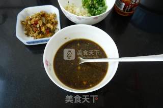 凉拌蕨根粉的做法步骤：2