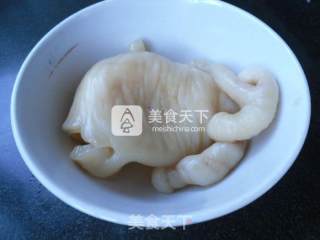 辣炒鱼肚的做法步骤：3