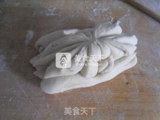 莲花花卷的做法步骤：10