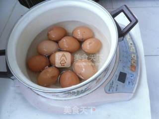 卤蛋的做法步骤：2