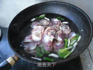 卤鸡胗的做法步骤：2