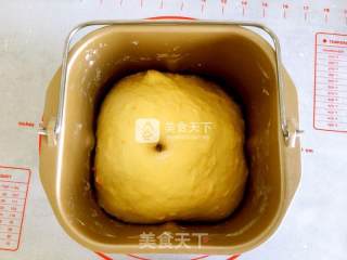 橙香面包卷的做法步骤：7