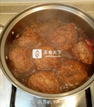 红烧狮子头的做法步骤：10