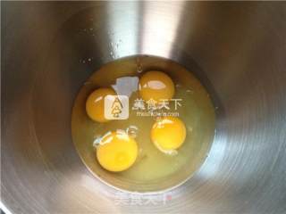 海棉小纸杯蛋糕的做法步骤：1