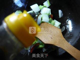皮蛋炒白菜的做法步骤：5
